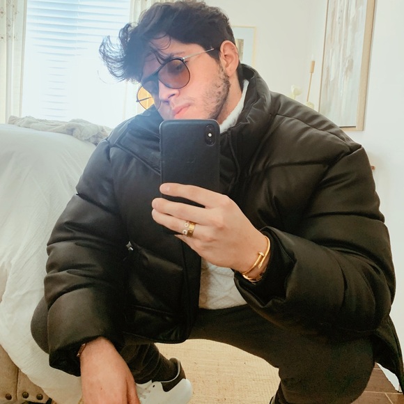 Meet your Posher, Roberto - Picture 4 of 6